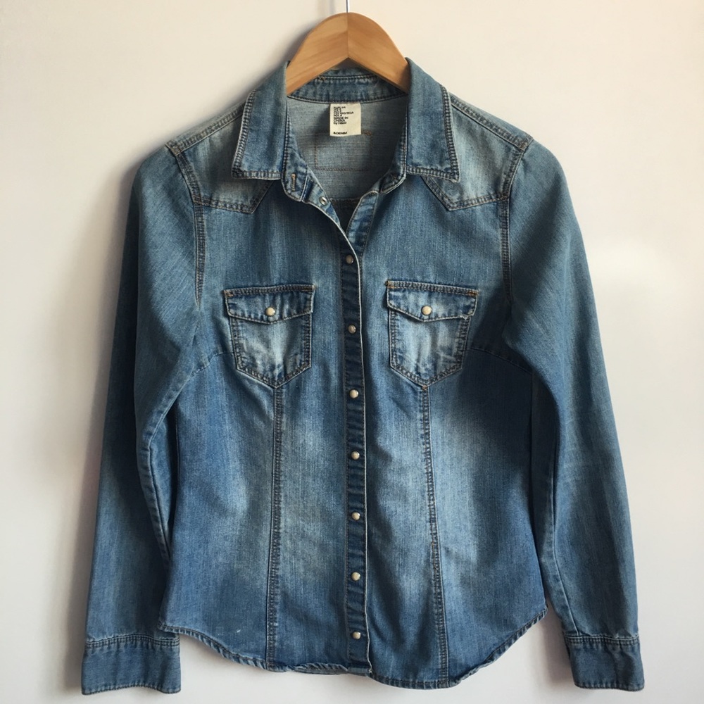 H&M Button Down Long Sleeve Blue Denim Shirt